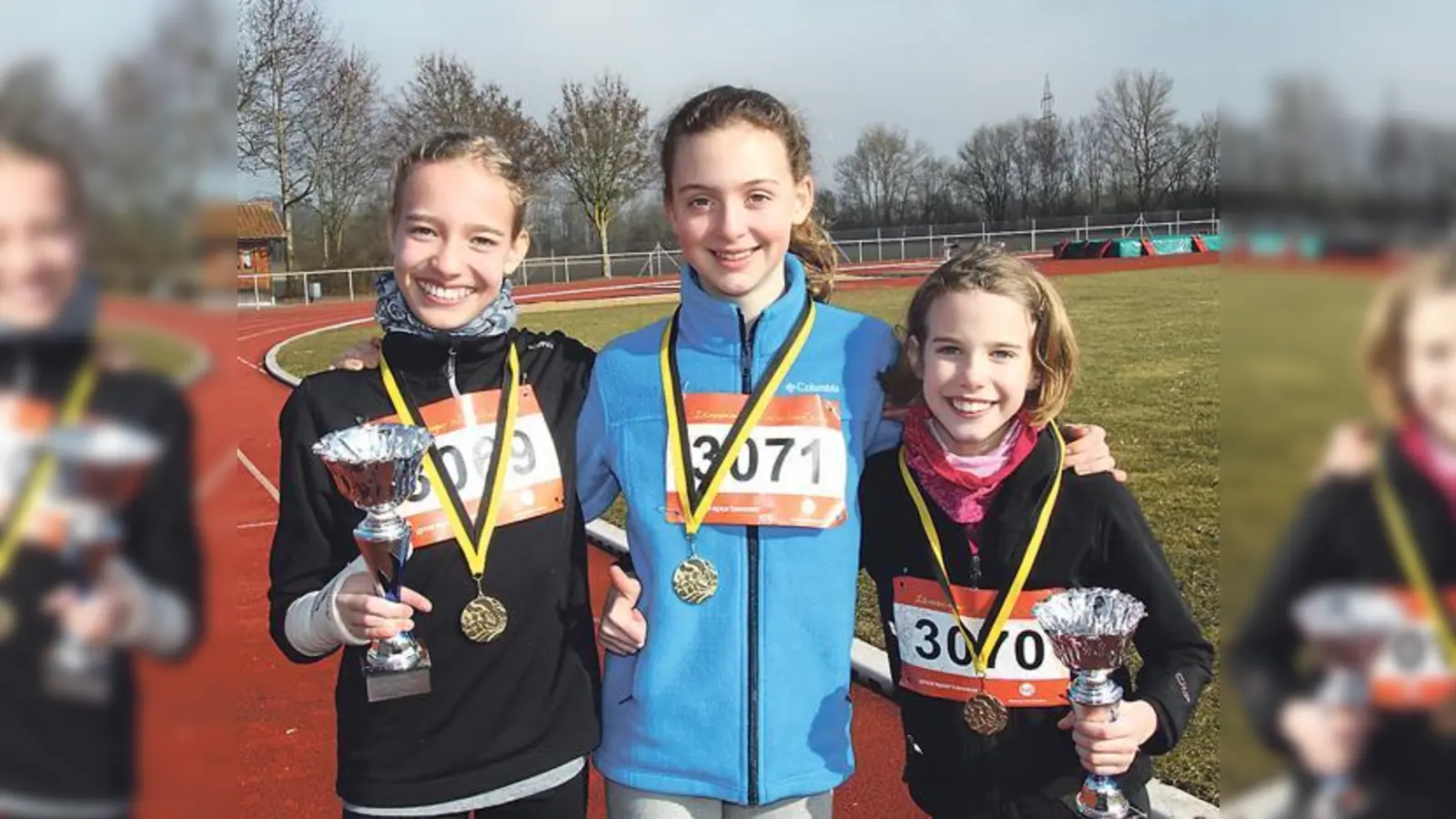 Die SV Lohhof Schwimmerinnen: Noelle Konert, Gerogina  Jenkins, Fabienne Konert (von links nach rechts). 	 (Foto: Verein)