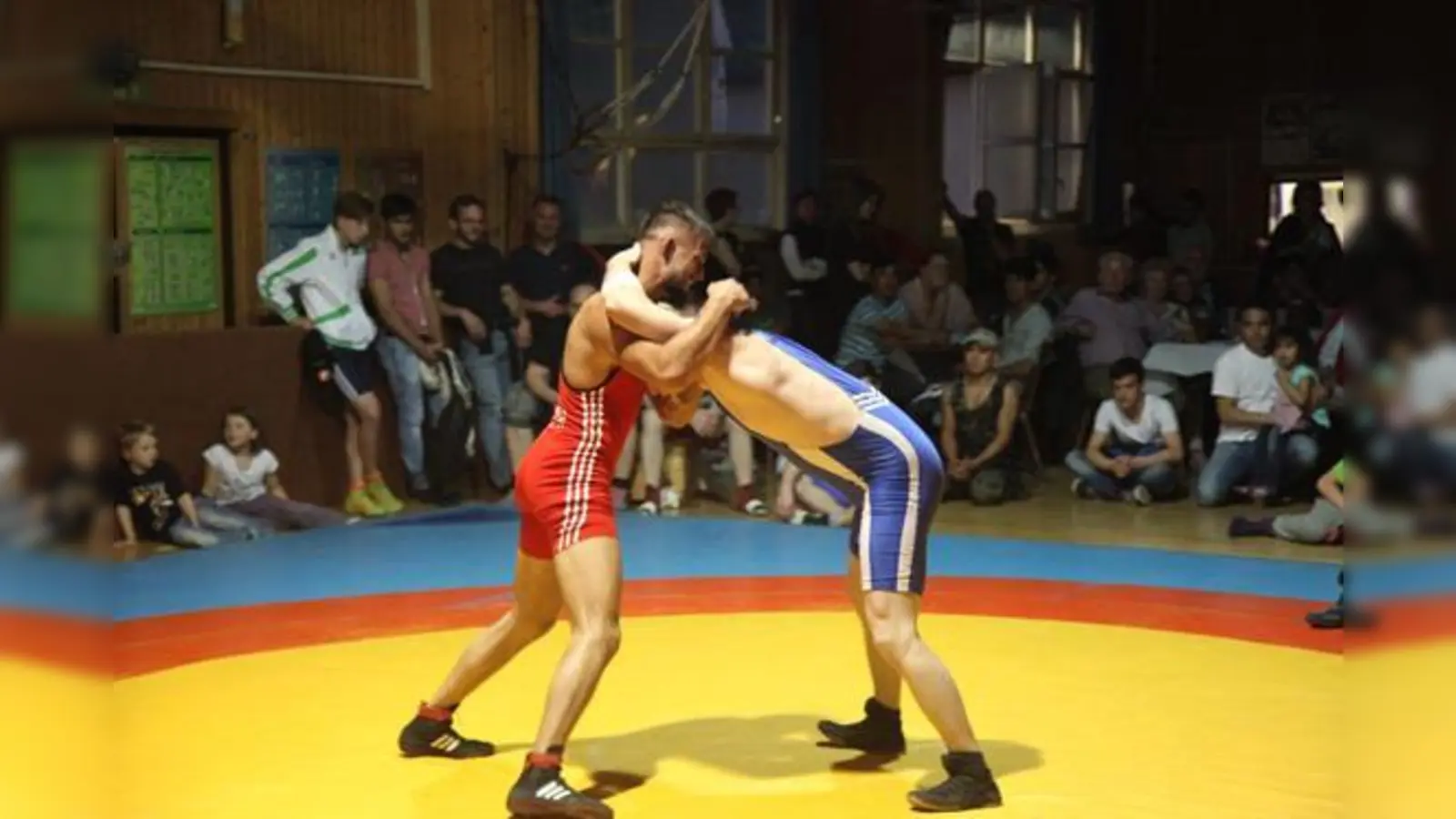 Der Großkampftag in Berg am Laim endete für die Ringer vom ESV Ost sehr erfolgreich. 	 (Foto: Verein)