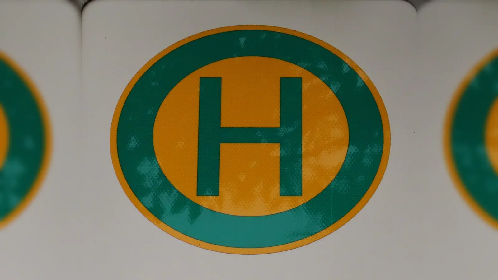 Wegen des Straßenfestivals „Corso Leopold” ist die Leopoldstraße gesperrt. Deshalb werden mehrere Buslinien umgeleitet.  (Foto: mha)