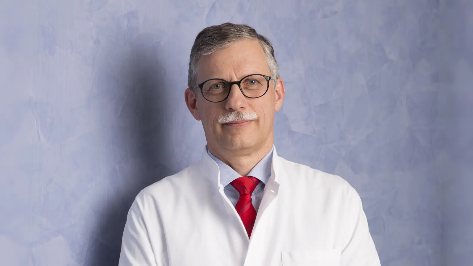 Dr. Nikolaus Rank ist Chefarzt der Klinik für Anästhesie und Intensivmedizin am Klinikum Dritter Orden. (Foto: Frank Lübke/Klinikum Dritter Orden München-Nymphenburg)