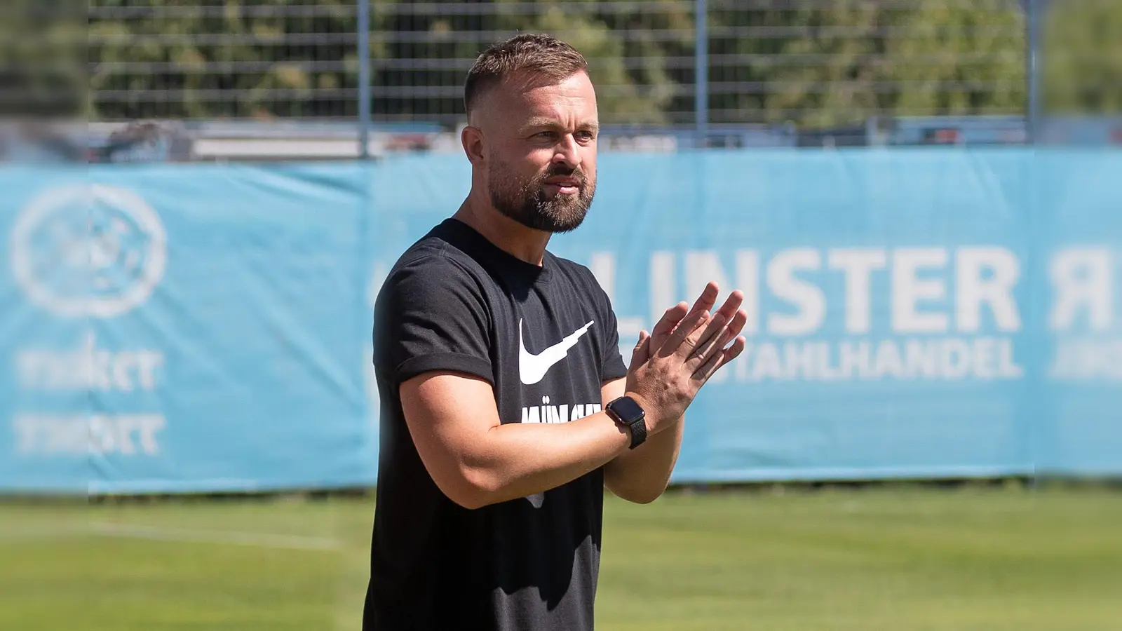 Zufrieden: U21-Trainer Felix Hirschnagl. (Foto: Anne Wild)