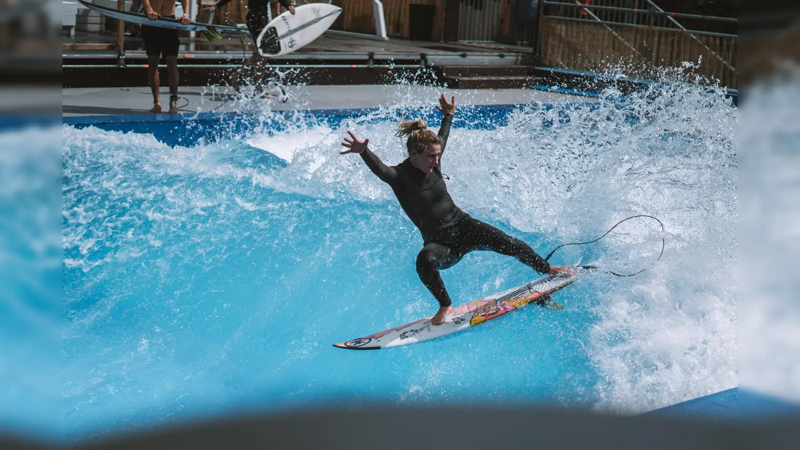 Auch die Münchner Profi-Surferin Valeska Schneider wird beim Surf-Cup in den USA das europäische Team unterstützen. (Foto: citywave)