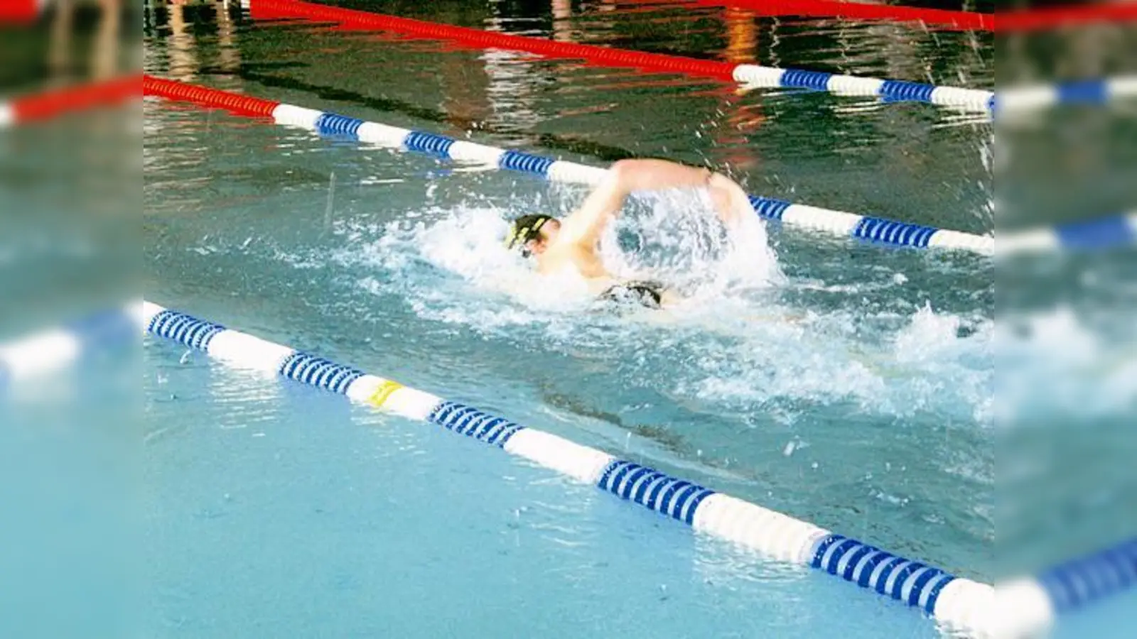Drei Haarer Schwimmer erkämpften sich den 1. Platz bei den Oberbayerischen Meisterschaften.  (Foto: DLRG)