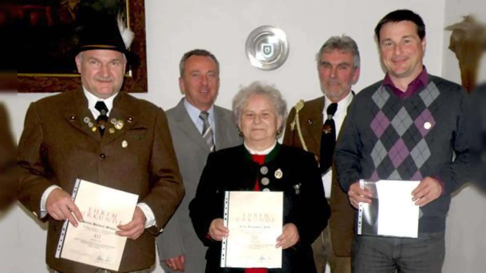 Herbert Winter, Udo Ockel, Annemarie Dobl, Reinhard Weber und Thomas Hesse (v. l.).	 (Foto: Schützen)