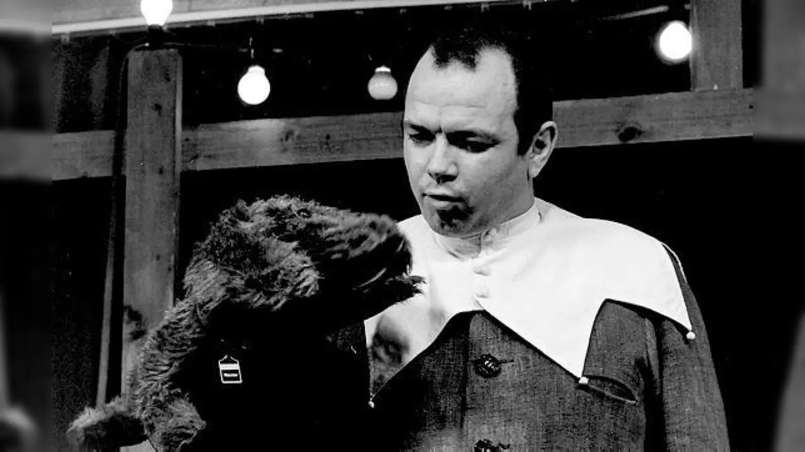 Auch das ist Fraunhofer-Geschichte: Jörg Hube und sein Herzkasperl.	 (Foto: Alexander Früchte)