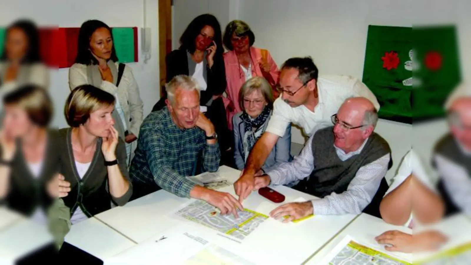 Überaus sachlich verliefen die Diskussionen beim Workshop im Pfarrsaal von St. Johann von Capistran um die beste Verkehrslösung für die Parkstadt.	 (Foto: ikb)