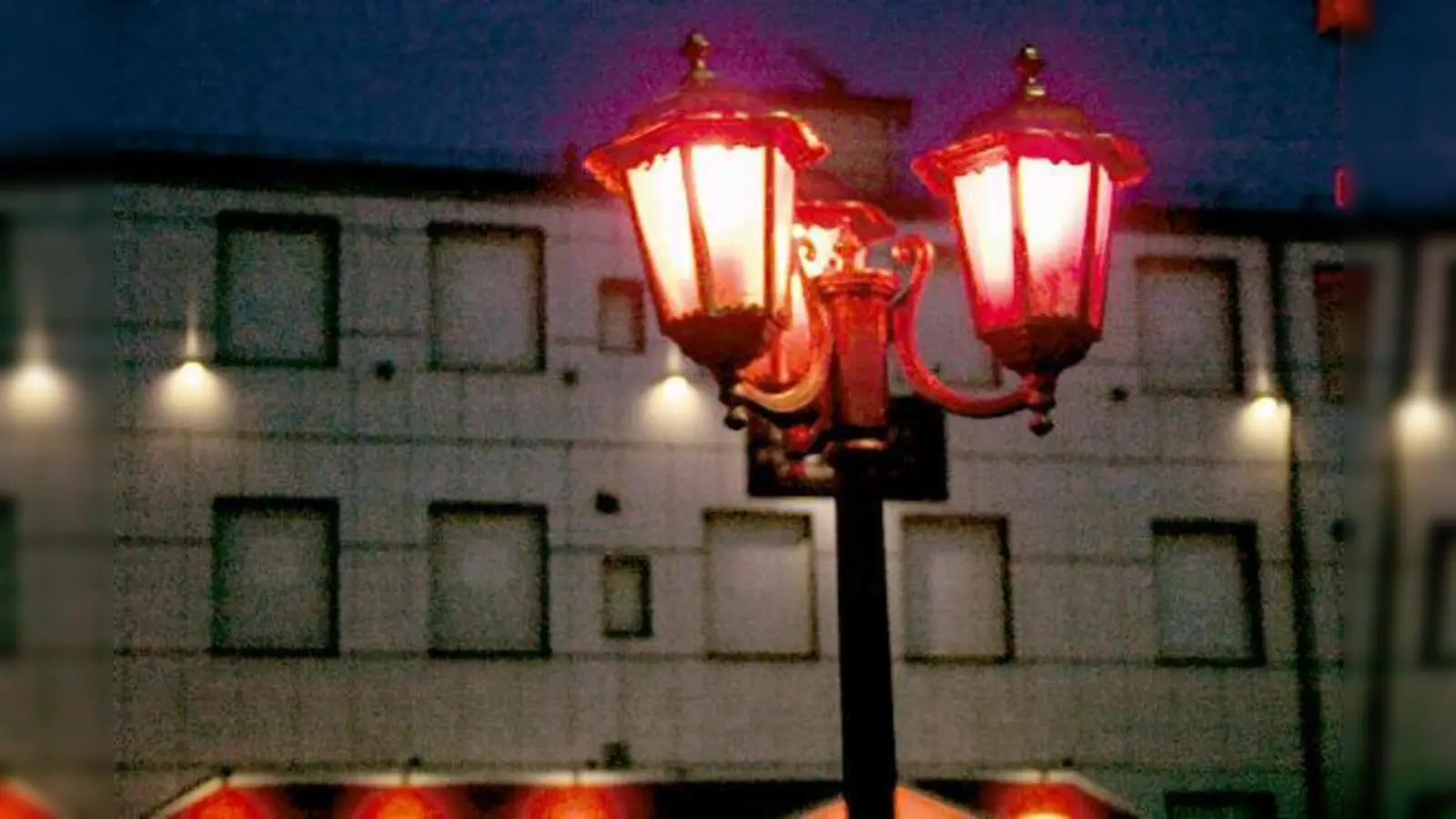 Kein Rotlichtmilieu in der Aschauer Straße: Der Bezirksausschuss lehnt die geplante »Bordellfabrik« entschieden ab.	 (Foto: cr)