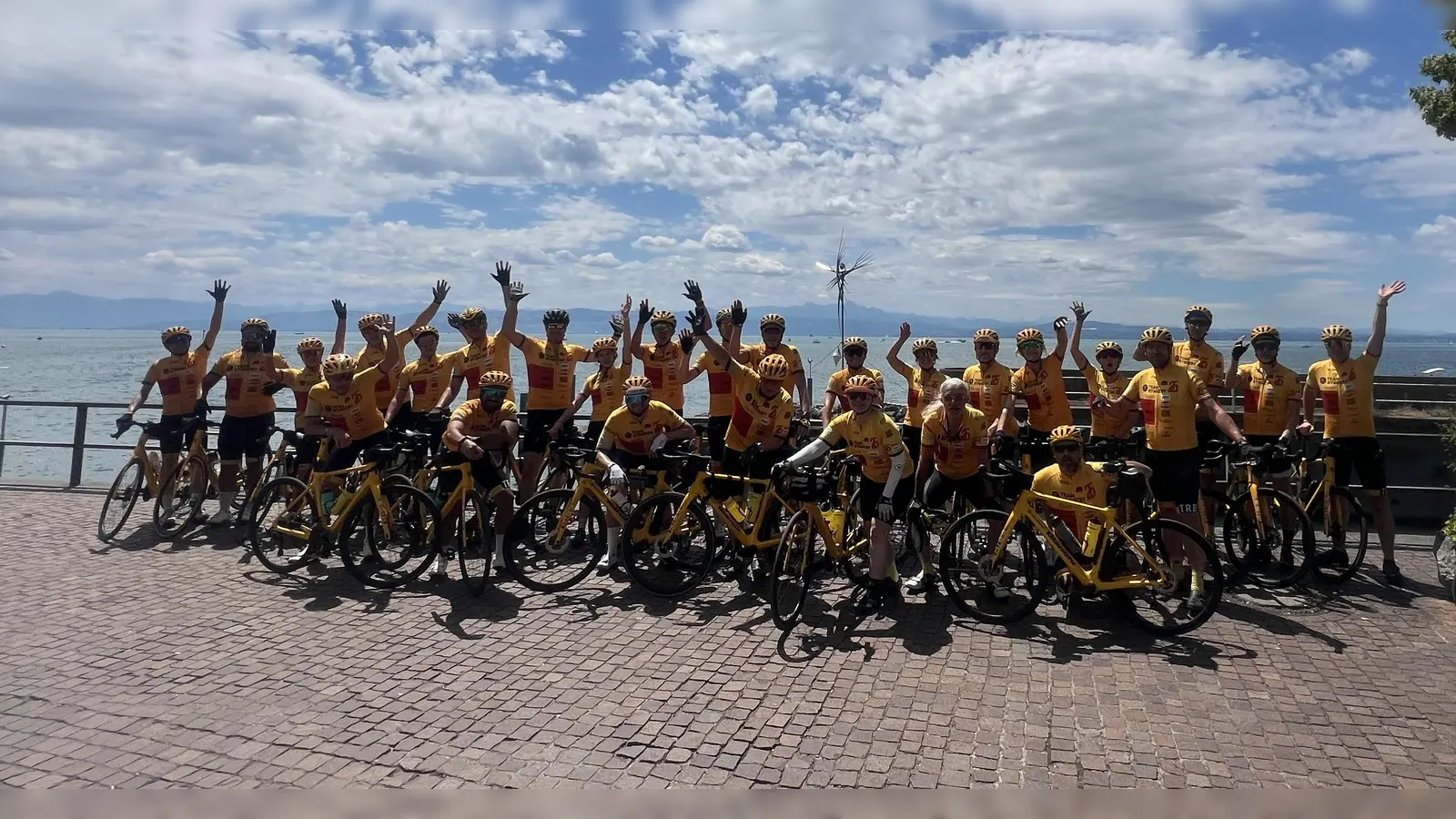 Team Rynkeby: am Bodensee mit herrlicher Aussicht belohnt. (Foto: Team Rynkeby)