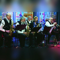 Das East-West-Swing-Sextett spielt regelmäßig im Bambusgarten zum Tanznachmittag auf. (Foto: Veronika Müller)