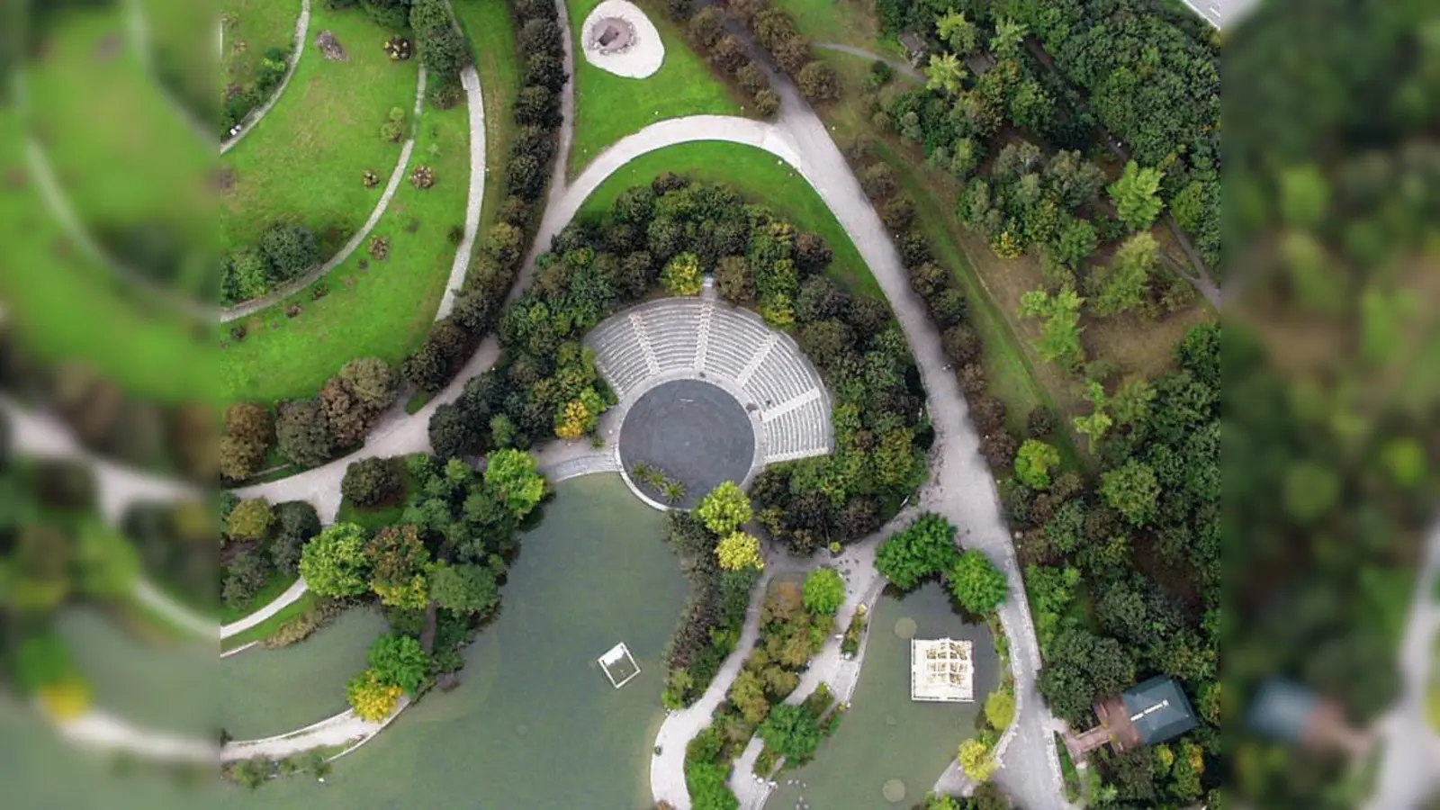Interessanter Platz für Kinder? Die Seebühne im Westpark - von oben mit Thai-Sala und Nepalpagode rechts unten. (Foto: job)