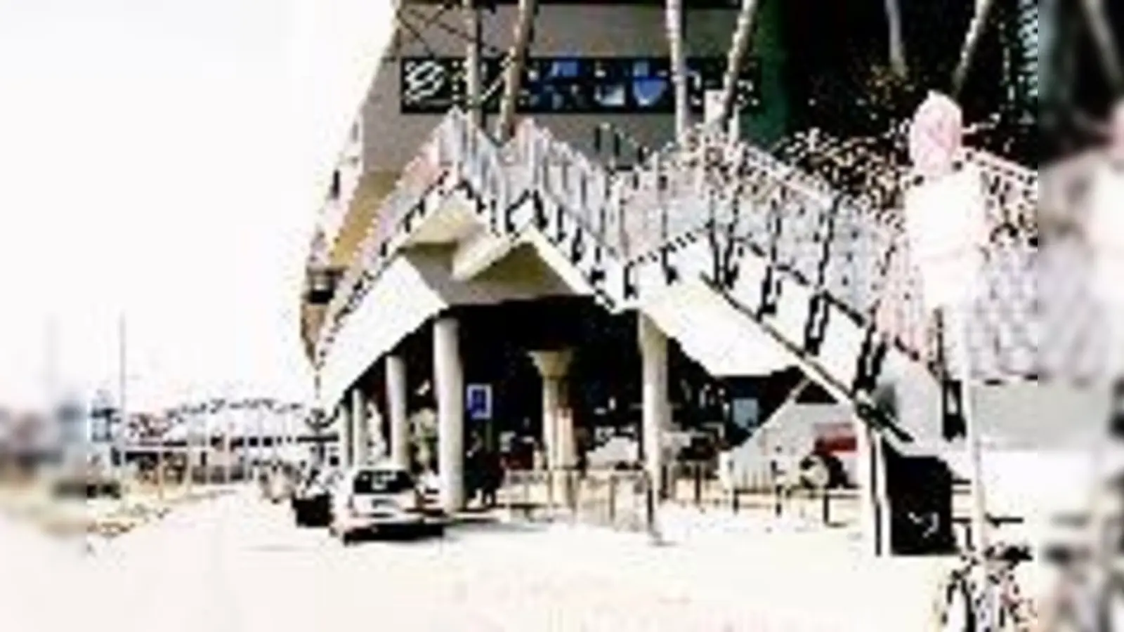 Neue Architektur und ein Konzept wie an  (Foto: Der im September eröffnete Zentrale Omnibusbahnhof.)