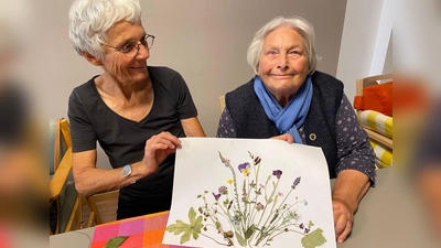 Das schöne Kunstwerk wurde mit Naturmaterialien gebastelt, die bei Spaziergängen gefunden wurden.  (Foto: Julia Hager)