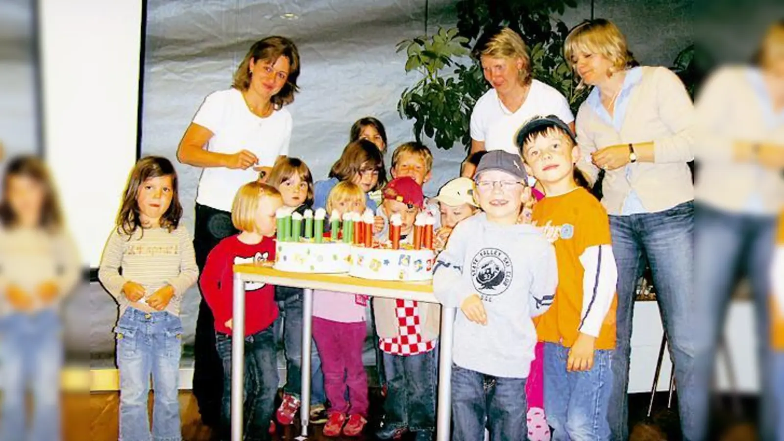 Nach dem Bilderbuchkino über die Geburtstagstorte für den kleinen Bären wurden gemeinsam Torten dekoriert.	 (Foto: VA)