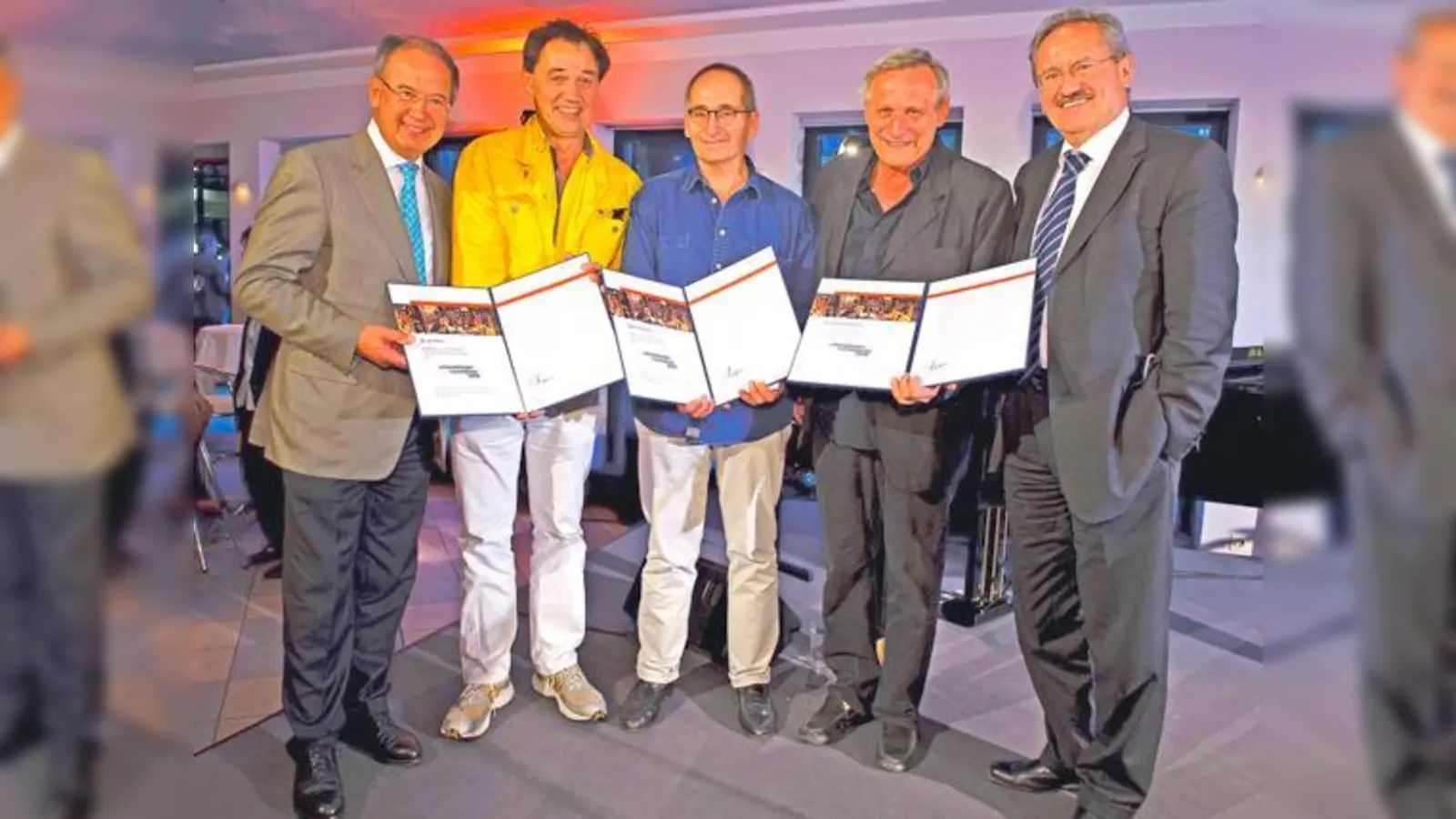 Die Kunstpreise gingen an Dominik Graf (m.), Zé do Rock (2.v.l.) und Konstantin Wecker (2.v.r.). 	 (Foto: sskm)