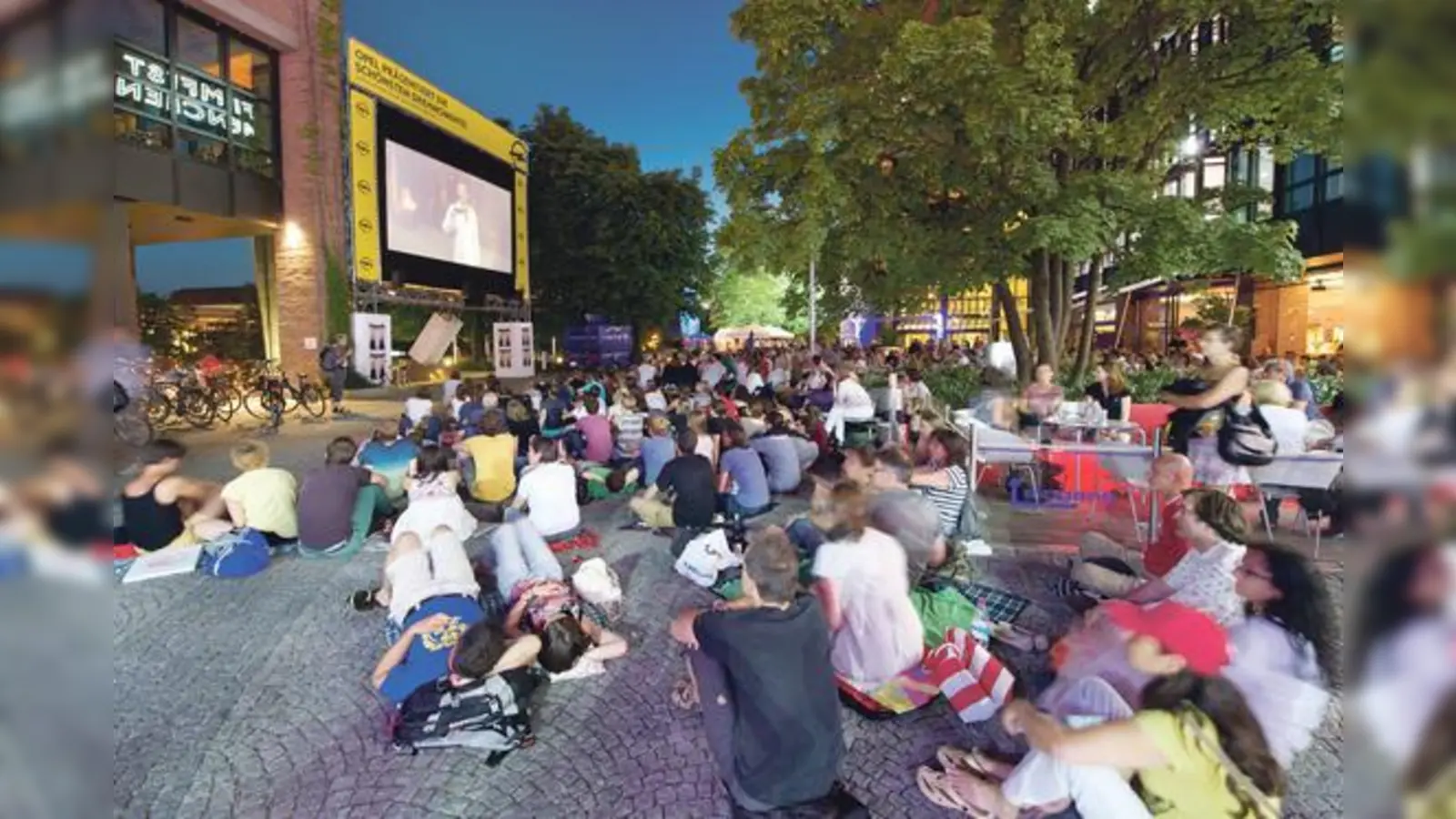 Kino unter freiem Himmel.	 (Foto: Christian Rudnik)