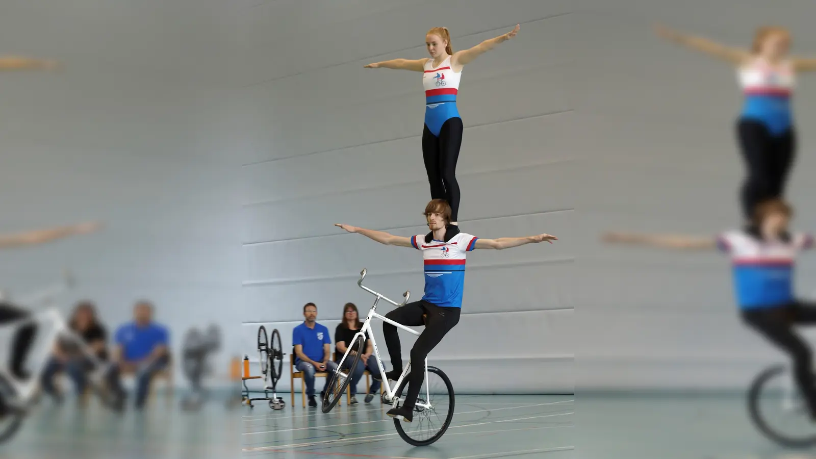 Perfekte Balance: Sabine Tausch und Robert Schmidt. (Foto: Markus Mäder)