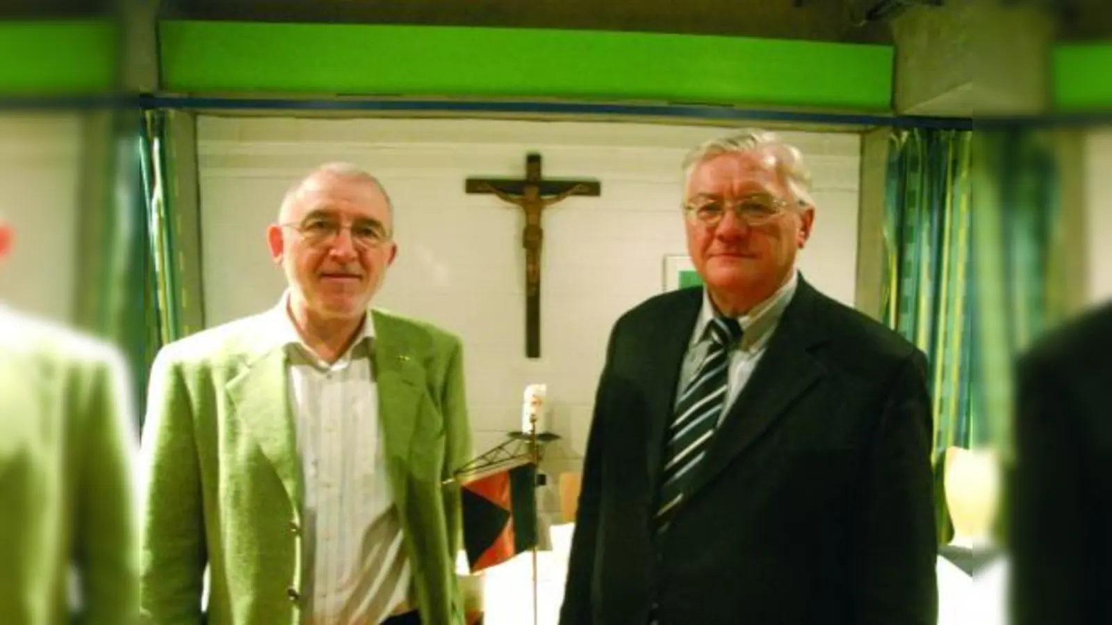 Der neue Vorsitzende der Kolpingsfamilie St. Martin-Untermenzing, Prof. Dr. Reinhard Agerer (l.) und der derzeitigen Kolping-Diözesansvorsitzenden Werner Attenberger. (Foto: pi)