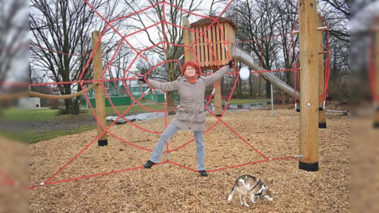 Ein »Gewinn« für die Lerchenau, findet Gabi Kittl, Kinderbeauftragte des Bezirksausschusses Feldmoching-Hasenbergl, die lang ersehnte Umgestaltung des Spielplatzes an der Toni-Pfülf-Straße.  (Foto: ws)
