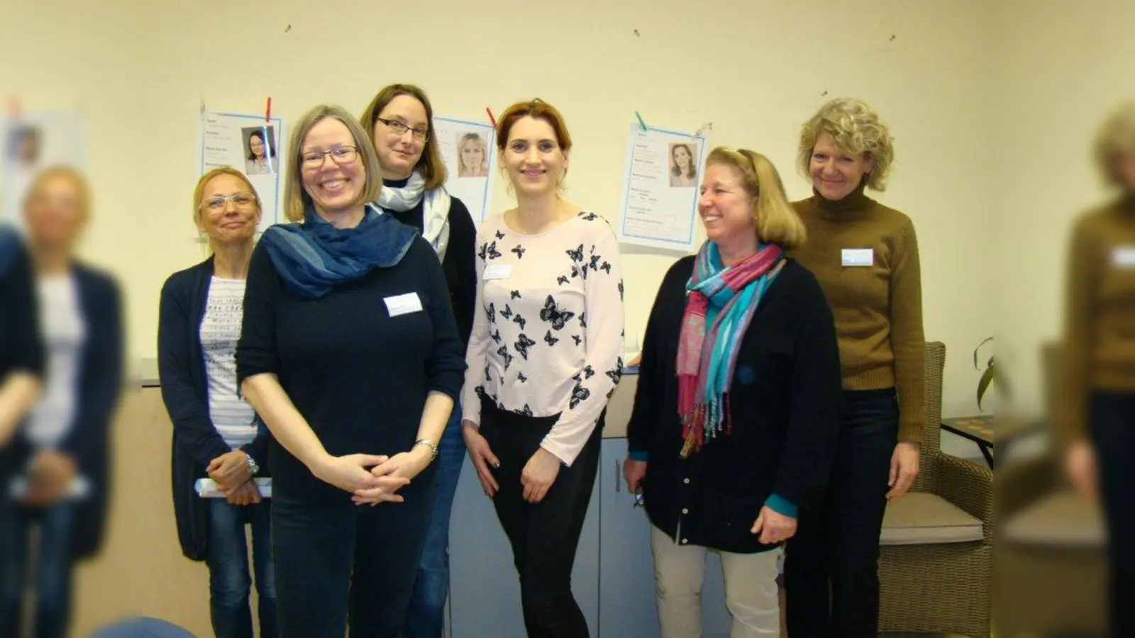 Freuen sich auf neue Kinder: Die Germeringer Tagesmütter mit Martina Pfahl (2.v.l.) und Jutta Dübell vom Tageseltern-Service. (Foto: pst)