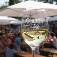 Das 19. Gräfelfinger Weinfest findet vom 10. bis 12. Juli statt. (Foto: Gemeinde Gräfelfing)