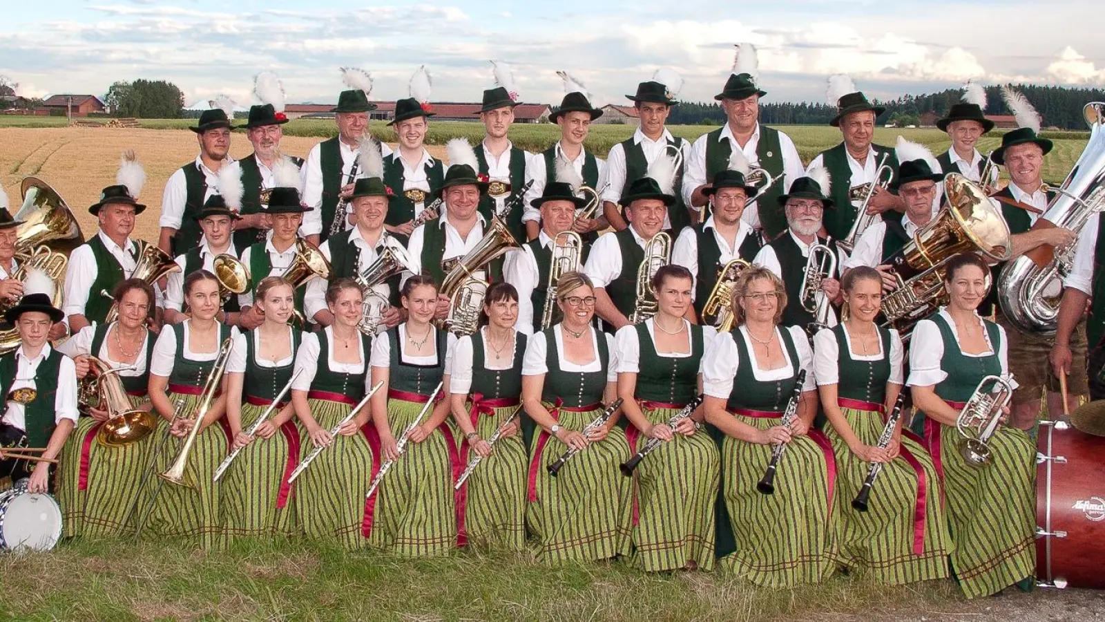 Zu einer zünftigen Kirtahutsch wird am Kirchweihsonntag eingeladen. (Foto: Argeter Blaskapelle)