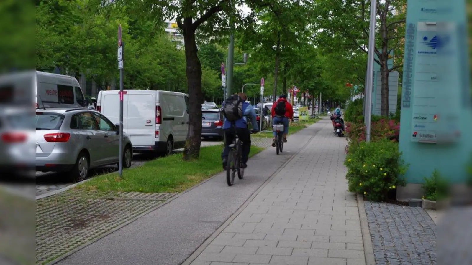 Die Laimer Bürgerversammlung verabschiedete jüngst den Antrag, dass die baulichen Radwege in der Elsenheimer saniert und verbreitert werden sollen. (Foto: kö)