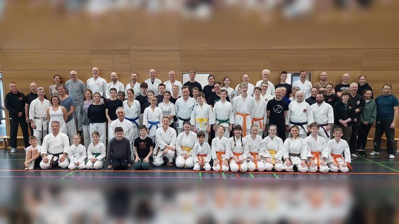 Die Referenten und Teilnehmenden freuten sich über einen gelungenen Lehrgang. (Foto: Budo-Verein)