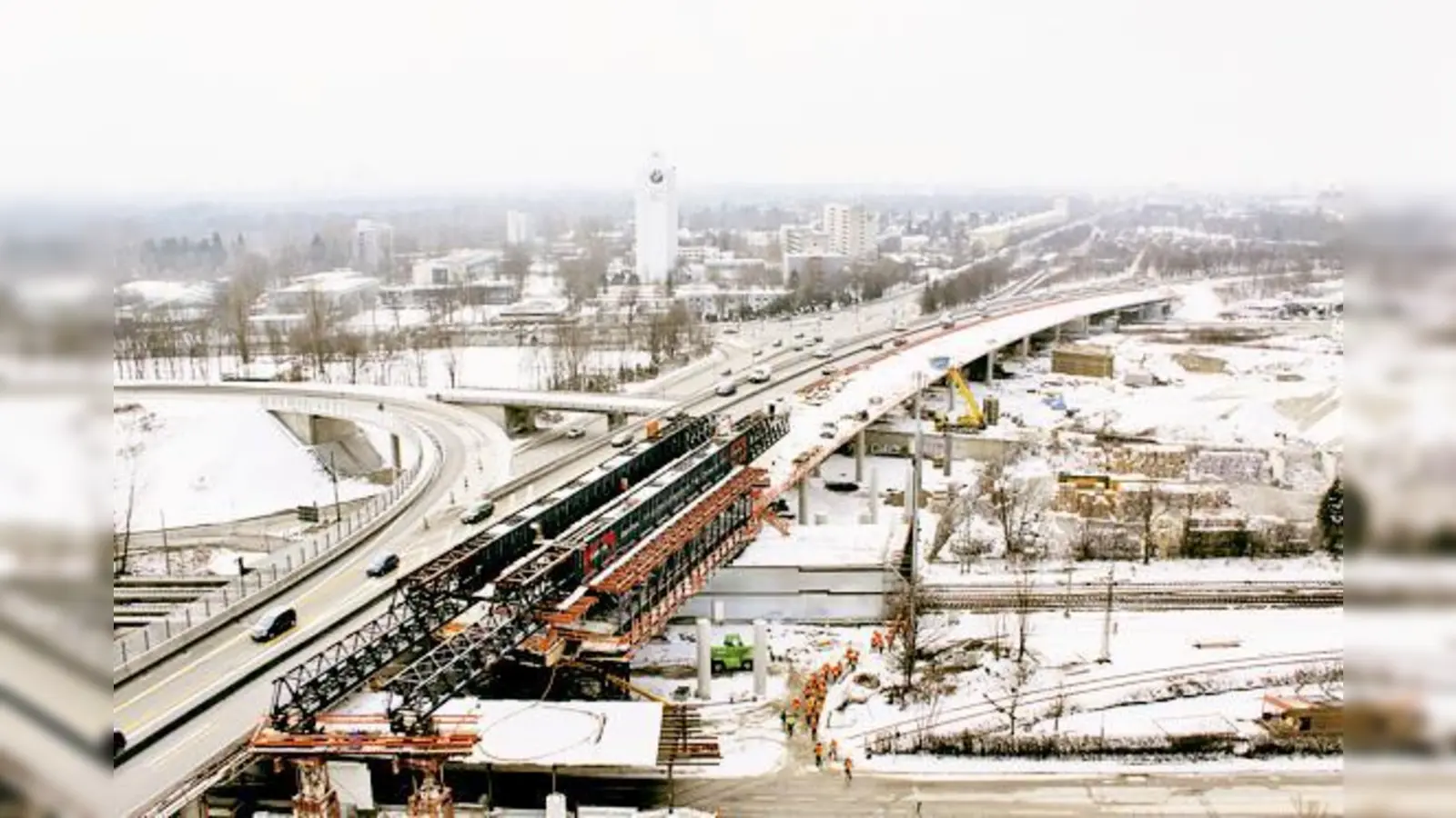 So sieht die Baustelle derzeit von oben aus.	 (Foto: ko)