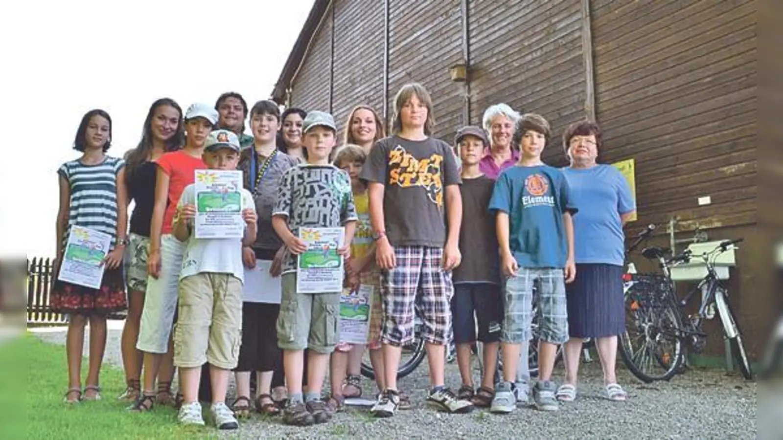 Glück mit dem Wetter und  viel Spaß auf der Anlage hatten die Kinder.  	 (Foto: VA)