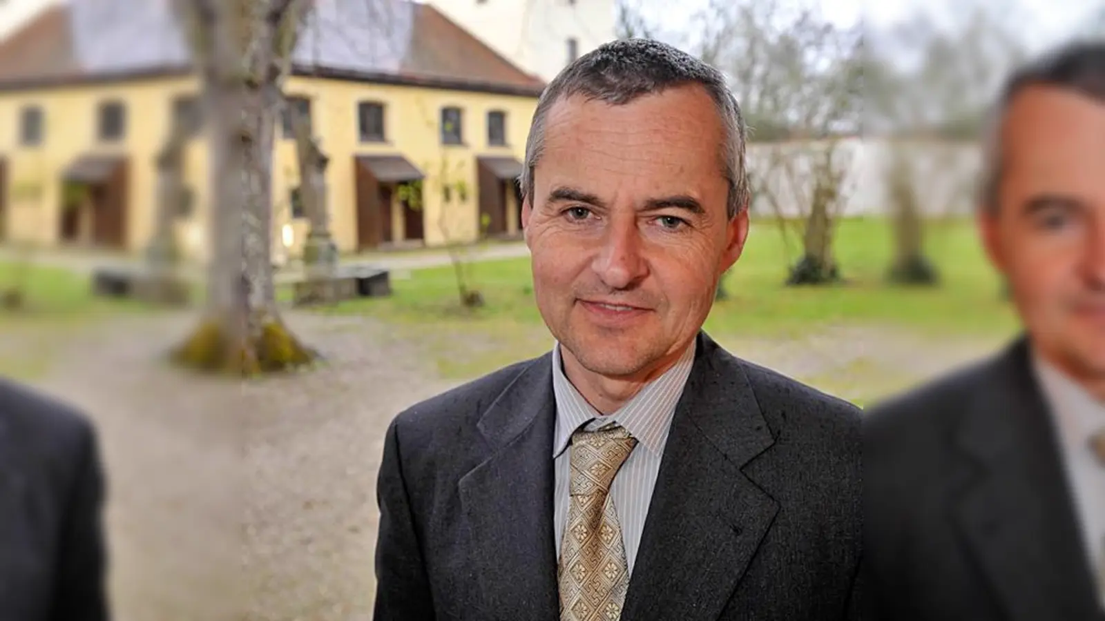 Prof. Dr. habil. Rupert Gebhard, Burgherr und Chef der Archaeologischen Staatssammlung hat viel vor mit der Burg Grünwald.  (Foto: Schunk)