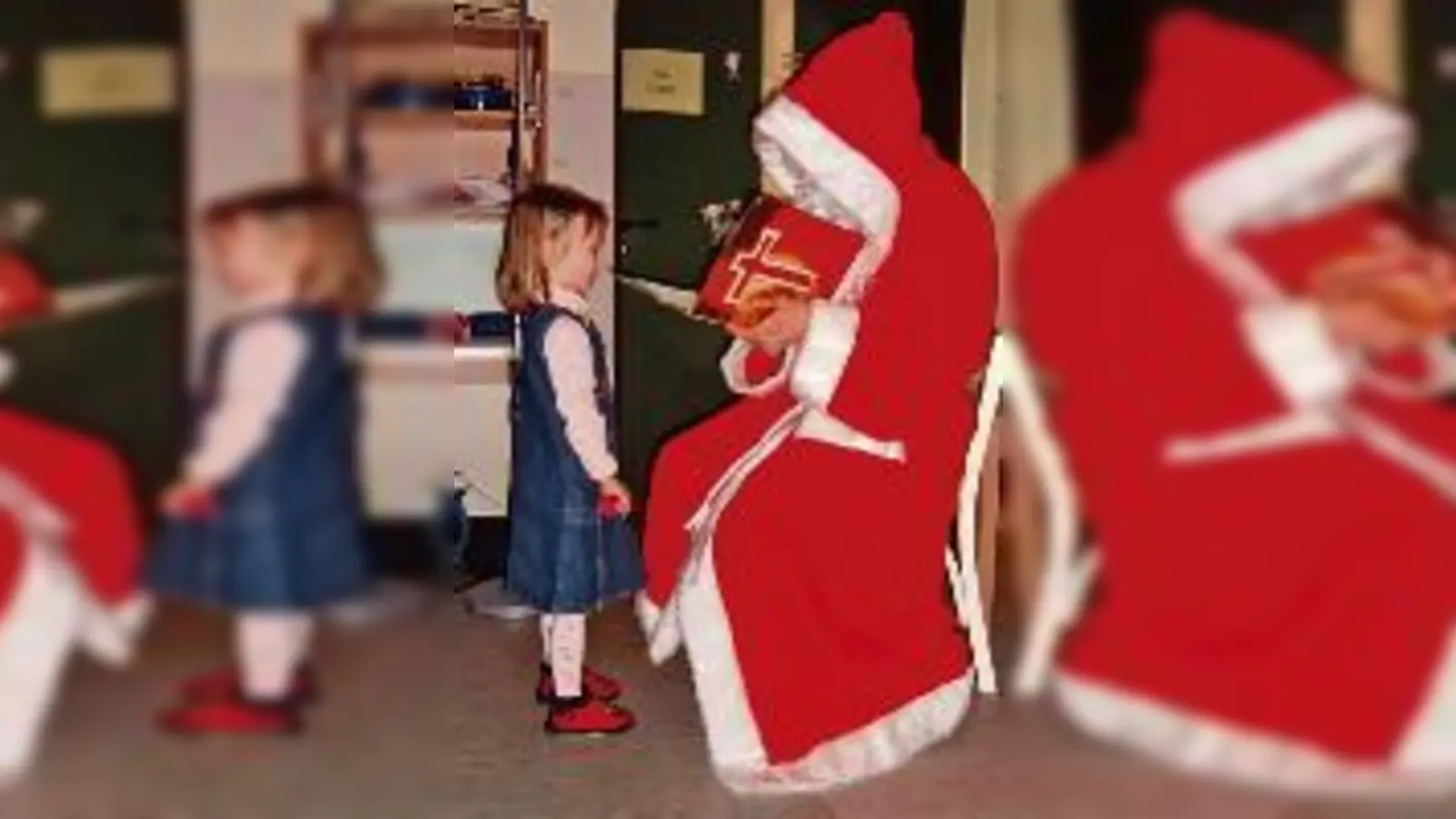 Im Moosacher Kindergarten in der Gubestraße kommen über 20 verschiedene Nationen zusammen. Dort wird auch Weihnachten gefeiert. Zuhause aber haben die eigenen Traditionen und Bräuche Vorrang.  (Foto: AWO-Kindergarten Moosach)