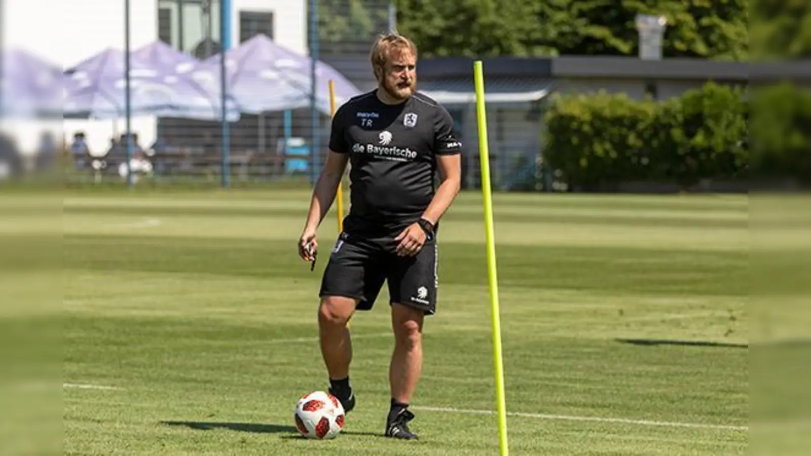 Erhält Wunschspieler: Daniel Bierofka.  (Foto: Anne Wild)
