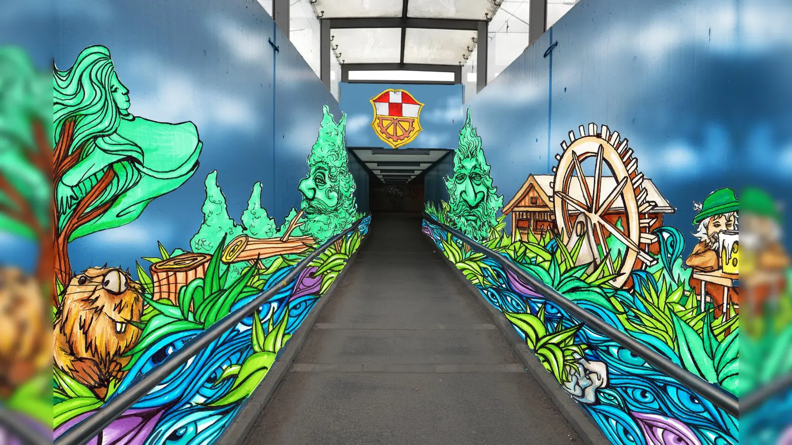 Der lange Gang zur Unterführung könnte von Würm-Motiven gesäumt werden. Martin Blumöhr weist aber ausdrücklich darauf hin,, dass die Entwürfe nicht als Vorlage zur Arbeit an der Wand dienen, sondern sich als Skizze verstehen zur besseren Vorstellung, wie das Ergebnis ausschauen könnte. Die Kompositionen entstehen dann direkt an der Wand.<br> <br> (Grafik: Entwurf Martin Blumöhr)