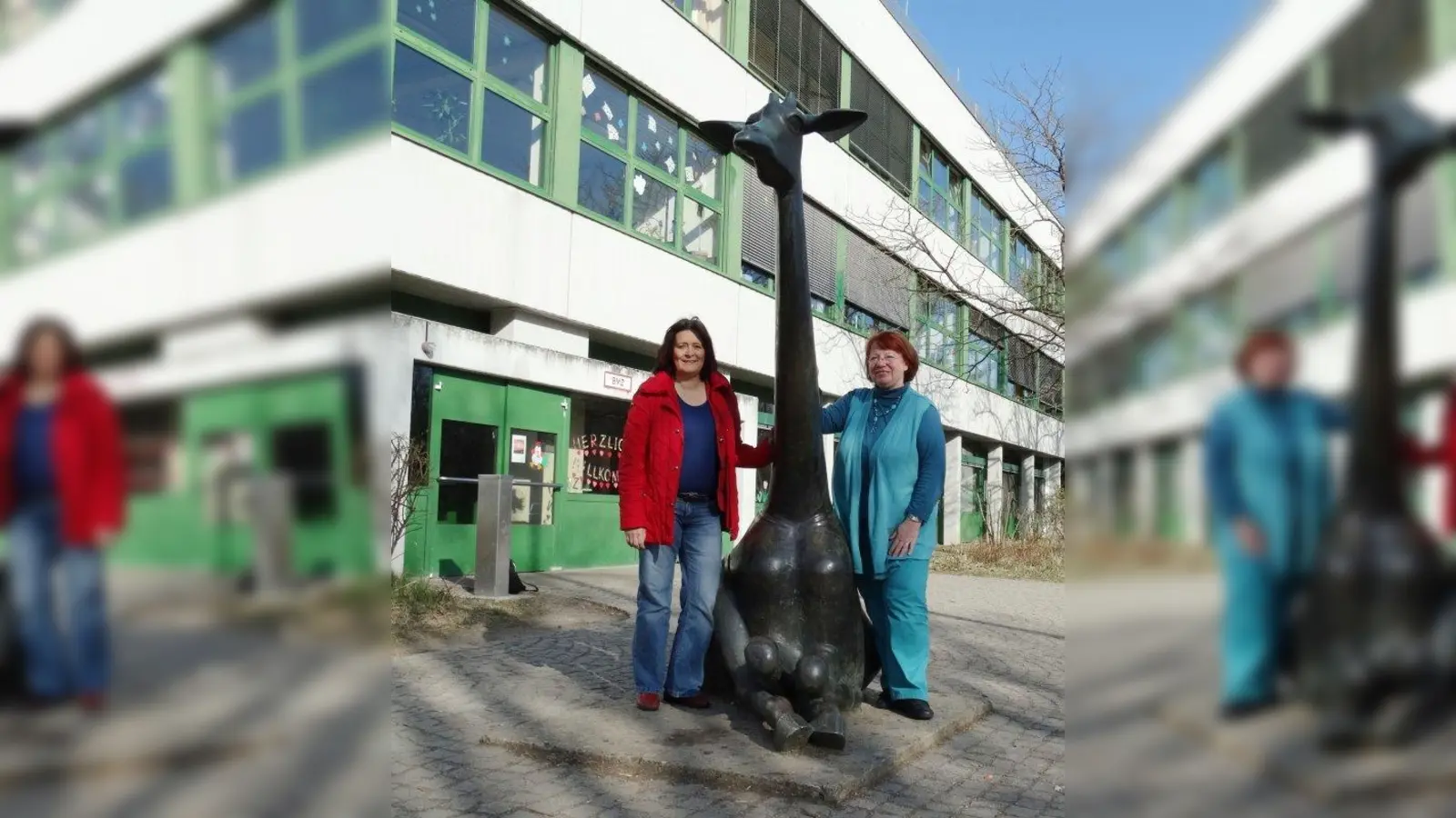 Birgit Fuchs-Laine vom Elternbeirat (links) und Schulleiterin Gabriele Strehle würden sich freuen, auch Kinder aus anderen Sprengeln an der Grundschule begrüßen zu dürfen. (Foto: tab)