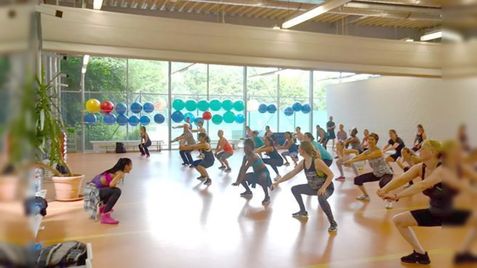 Beim zweiten SVN Zumba-Marathon zu lateinamerikanischen Rhythmen tanzen.	 (Foto: VA)
