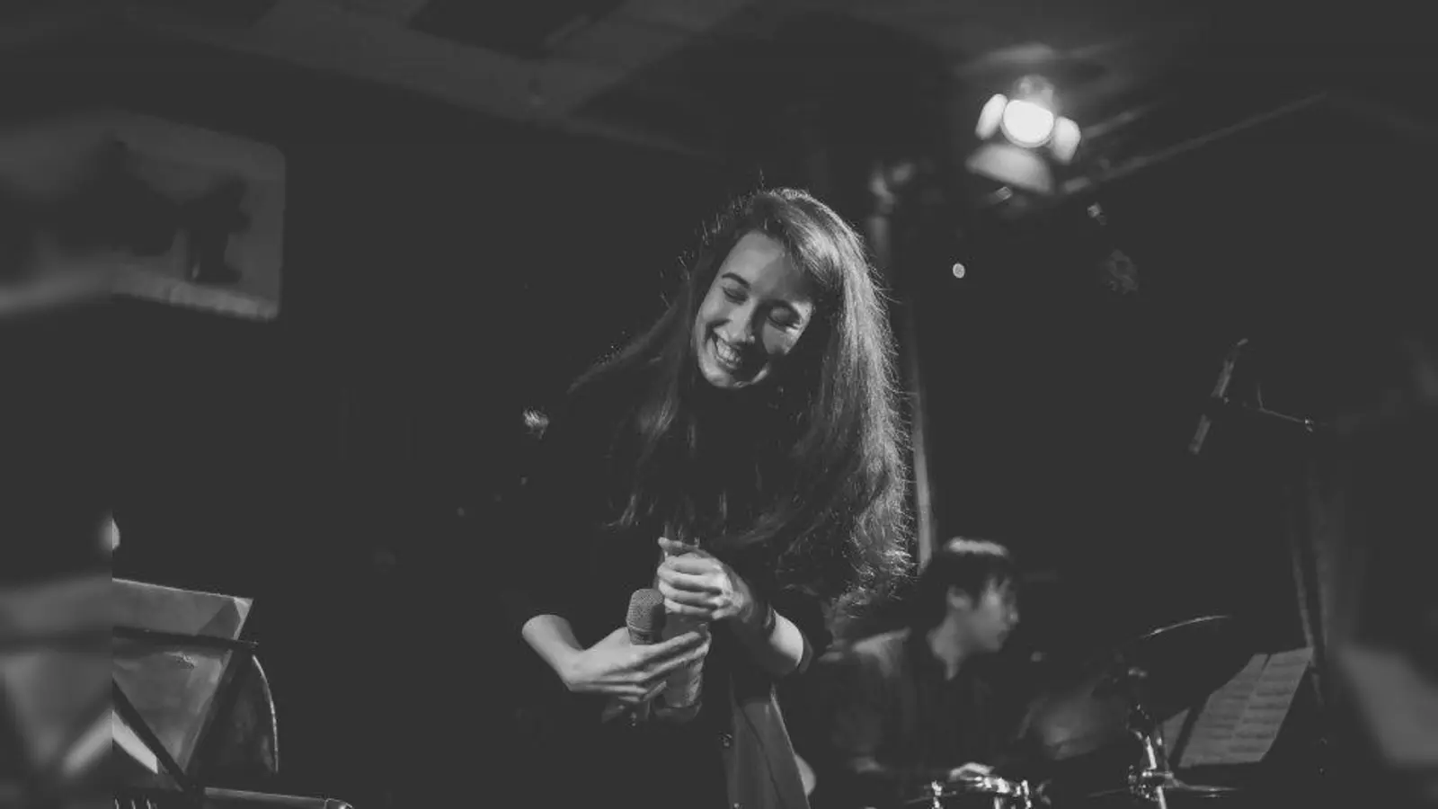 Die Jazzsängerin Olga Dudkova tritt am Samstag, 5. Mai, im Rahmen der Konzertreihe „Bühne 23” im Gemeindesaal der Pfarrei Maria Himmelfahrt auf. (Foto: Bühne 23)