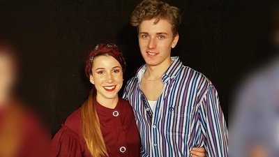 Nicola Götzner und Paul Siegl gingen in der Junioren-Klasse an den Start. Sie konnten sich den 6. Platz mit ihrer Vorstellung erkämpfen.  (Foto: VA)