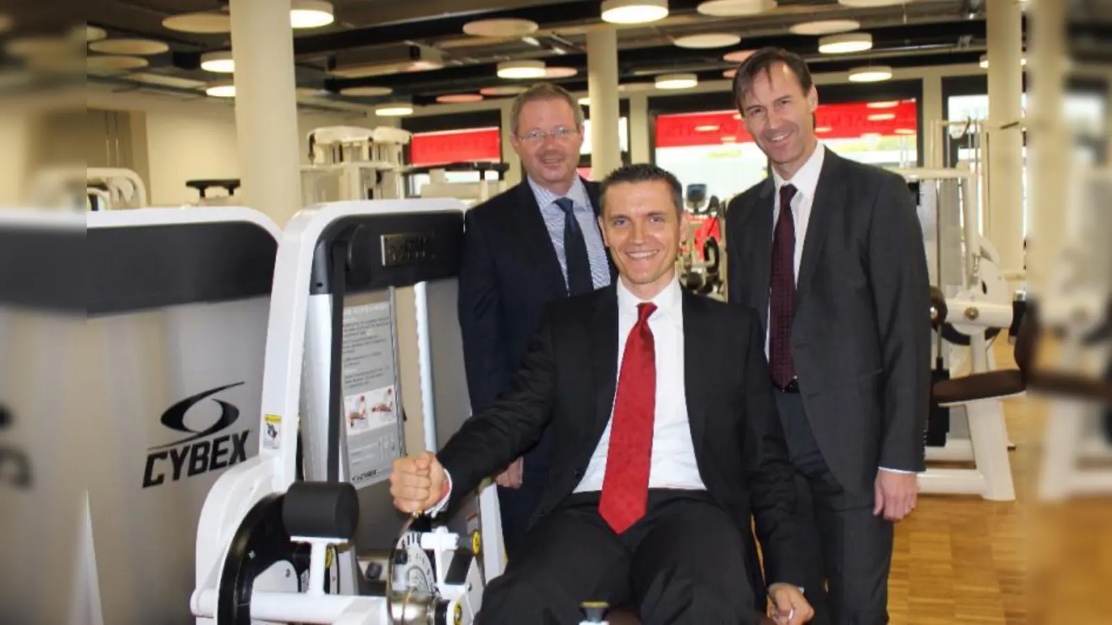 Jörg Blunschi, André Ehrlich und René Kalt (v.l.) setzen mit dem „Elements”-Konzept auf die Symbiose von Sportwissenschaft, High-Tech und Naturambiente. (Foto: US)