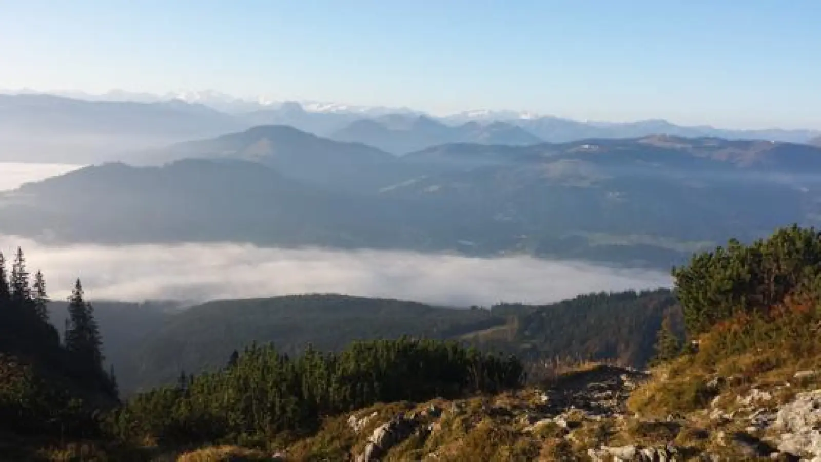 Im Oktober findet der Wanderer nahezu optimale Bedingungen für seine Bergausflüge vor. 	 (Foto: Stefan Dohl)