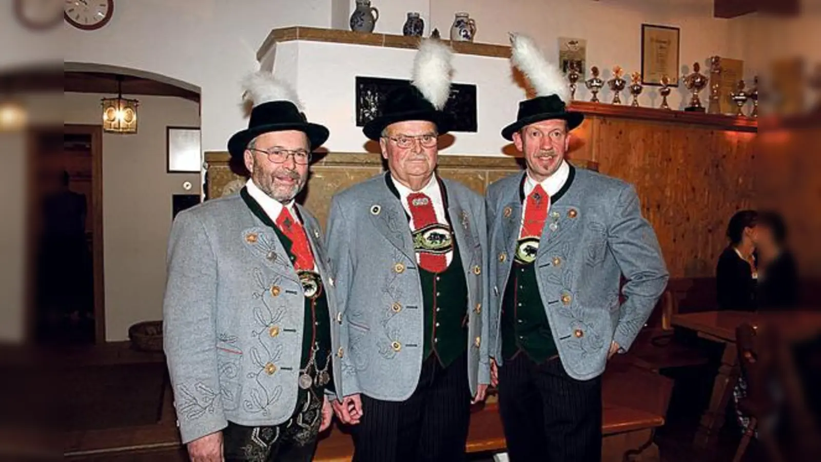 Martin Lohmeyer, Jakob Pröbstl sen., und Michaels Wiefarn (v. li.)  blicken auf ein ereignisreiches Jahr.	 (Foto: Ebrachtaler)