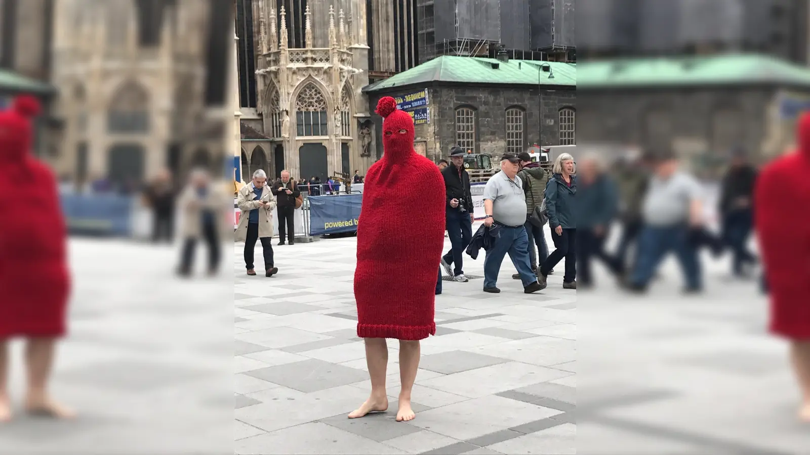 Wenn schon nur mit Mütze, dann doch wie dieser Herr, den wir in Wien entdeckt haben.  (Foto: hw)