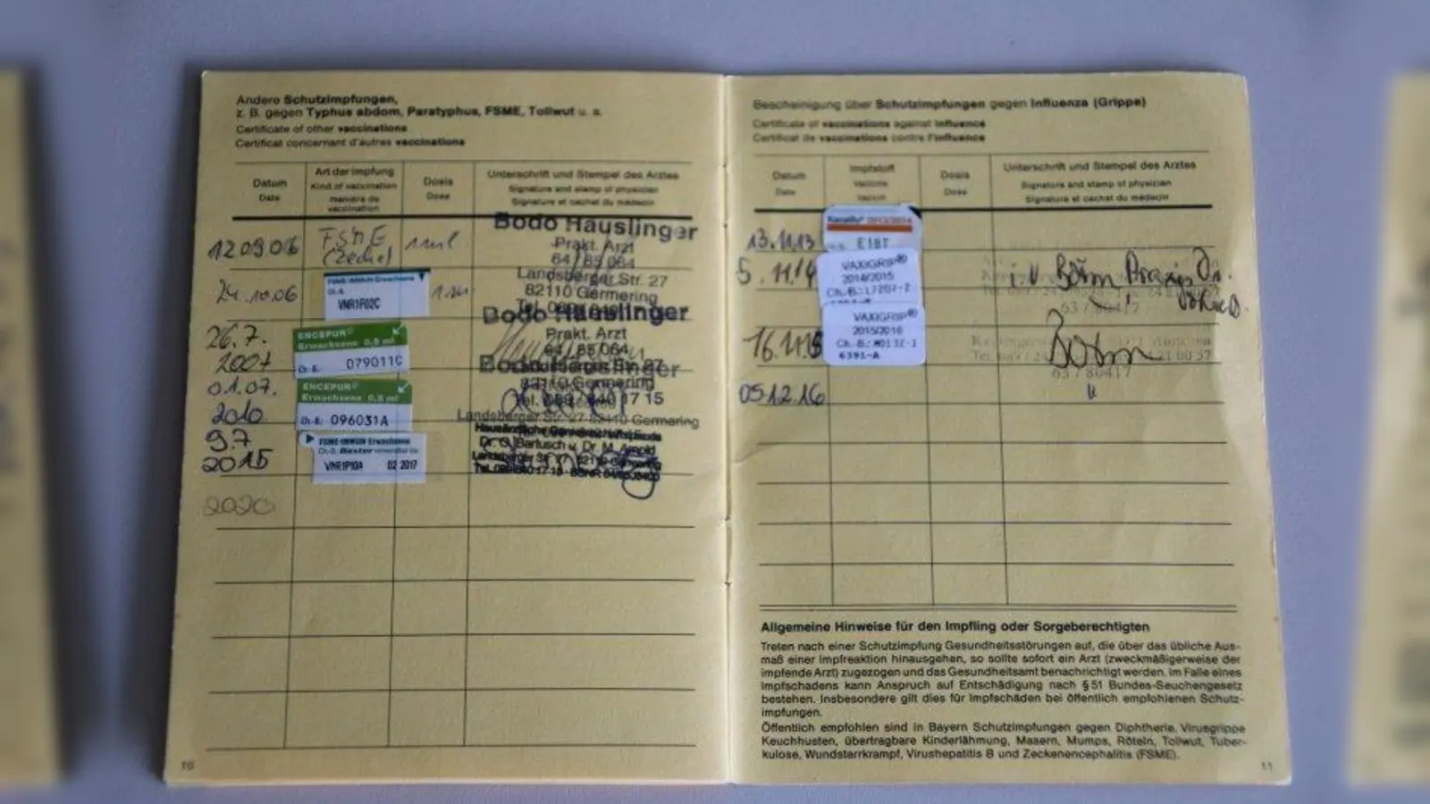 Sind alle Impfungen vorhanden und korrekt in den Impfpass eingetragen? Das Gesundheitsamt führt Impfbuchkontrollen bei den Sechstklässlern des Landkreises durch. (Foto: mka)