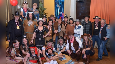 Die Truderinger Böllerschützen freuen sich auf jeden Faschingsnarr am kommenden Samstag, 23. Februar, mit und ohne Kostüm. (Foto: privat)