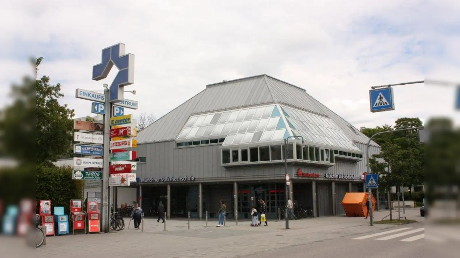 Bereits 1980 wurde das „Silberhaus” am Haderner Stern als Kulturzentrum geplant, jetzt ist es tatsächlich eines. (Foto: job)