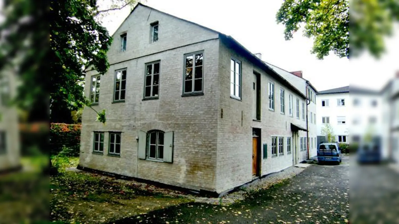 Die ehemalige Schreinerei wurde jetzt unter Denkmalschutz gestellt. In dem Gebäude will Minihaus München bis Ende 2013 / Anfang 2014 eine Kindertagesstätte einrichten. 	 (Foto: hgb)