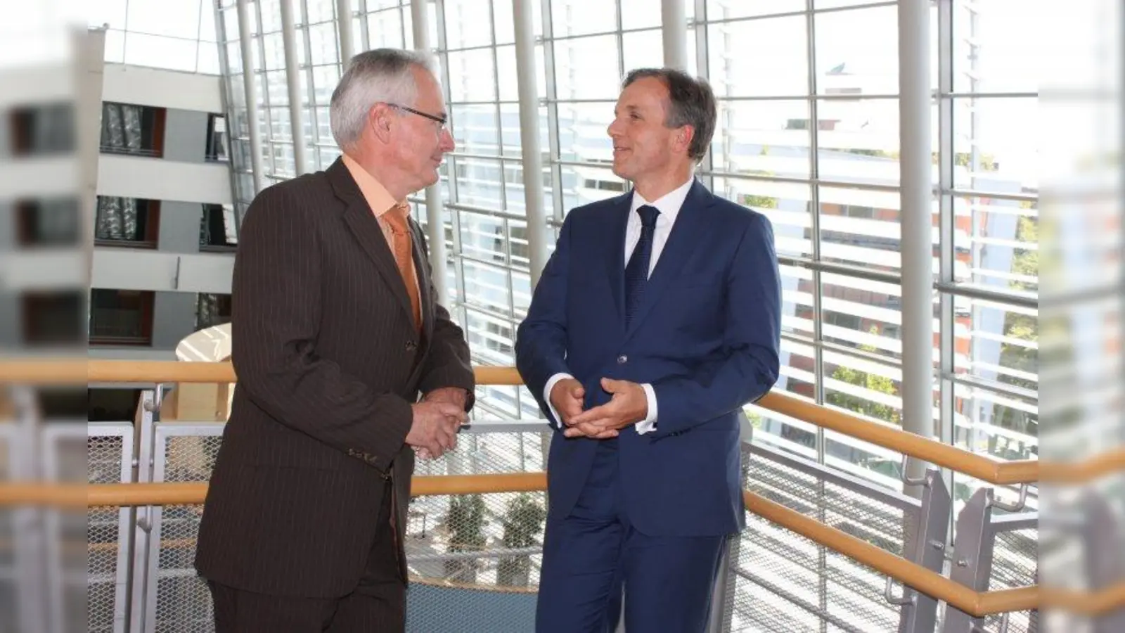 Dr. Hans Beyrle (links) und sein Nachfolger im ICP, Thomas Pape. (Foto: job)