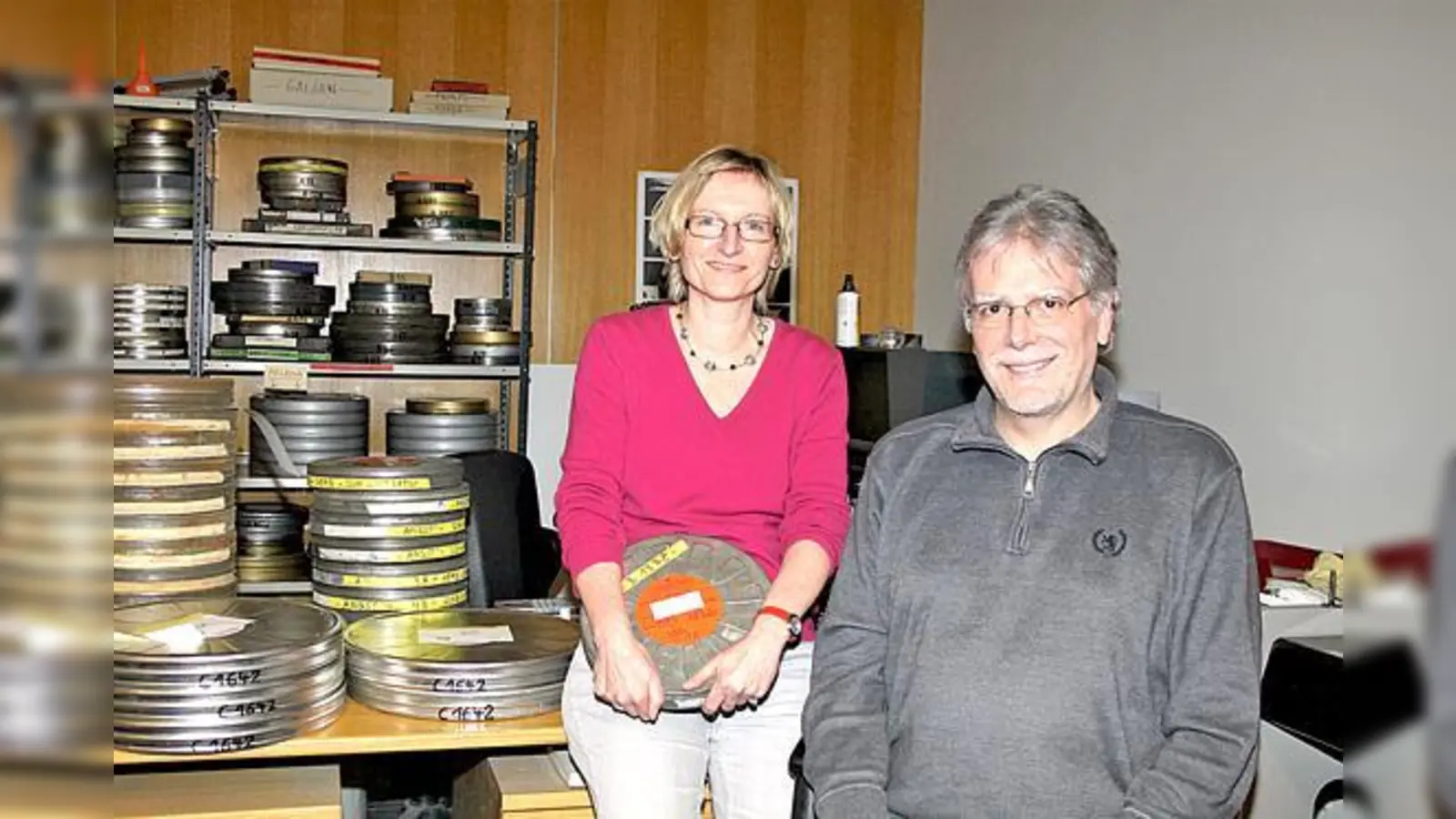 Stefan Drößler und Claudia Engelhardt bieten im Filmmuseum ein buntes Programm. Bis Juni sind unter anderem Filme aus dem Archiv zu sehen.	 (Foto: ko)