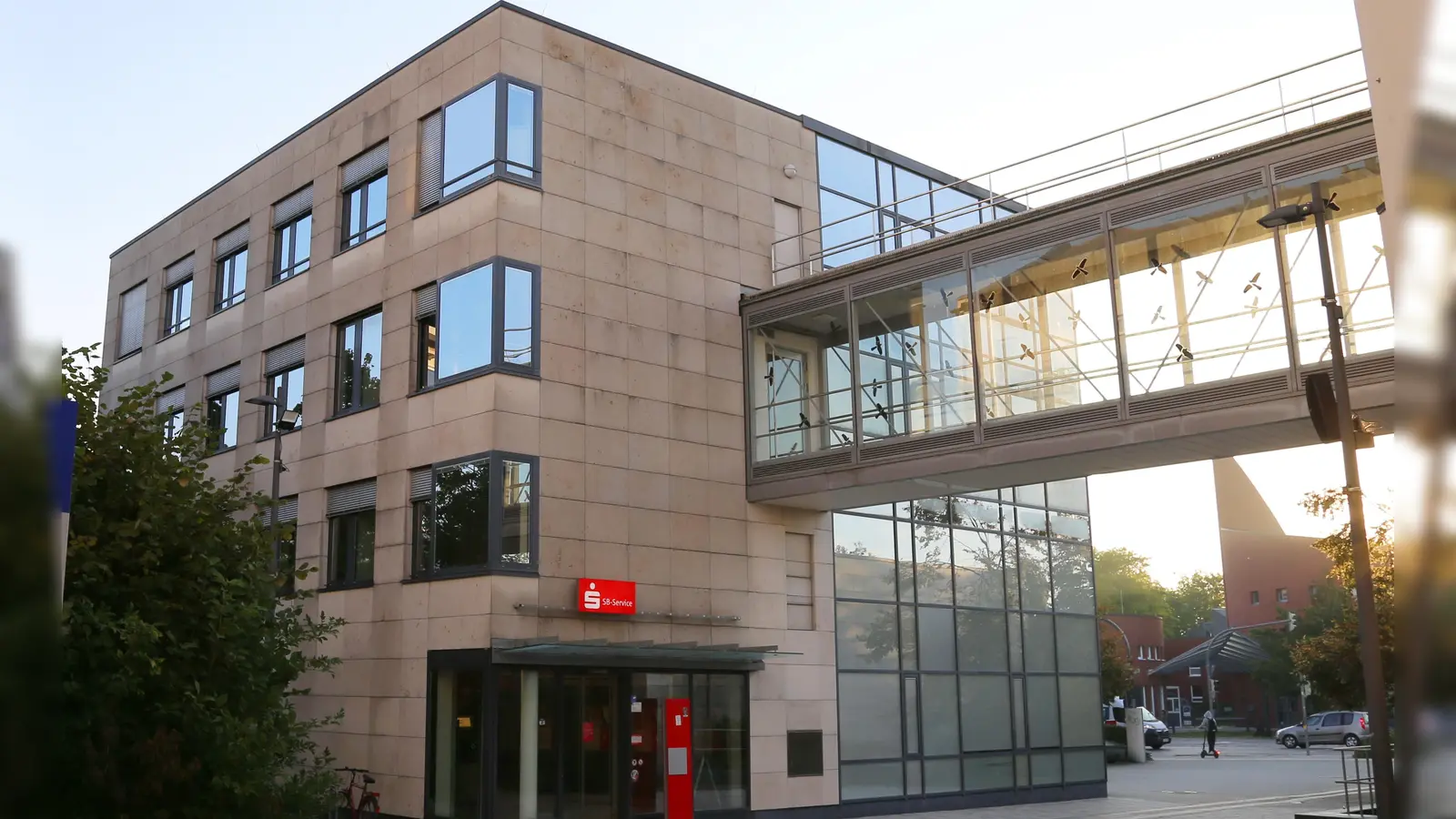 In die ehemaligen Räume der Kreissparkasse zieht das Bürgerbüro ein.  (Foto: Stadt USH)