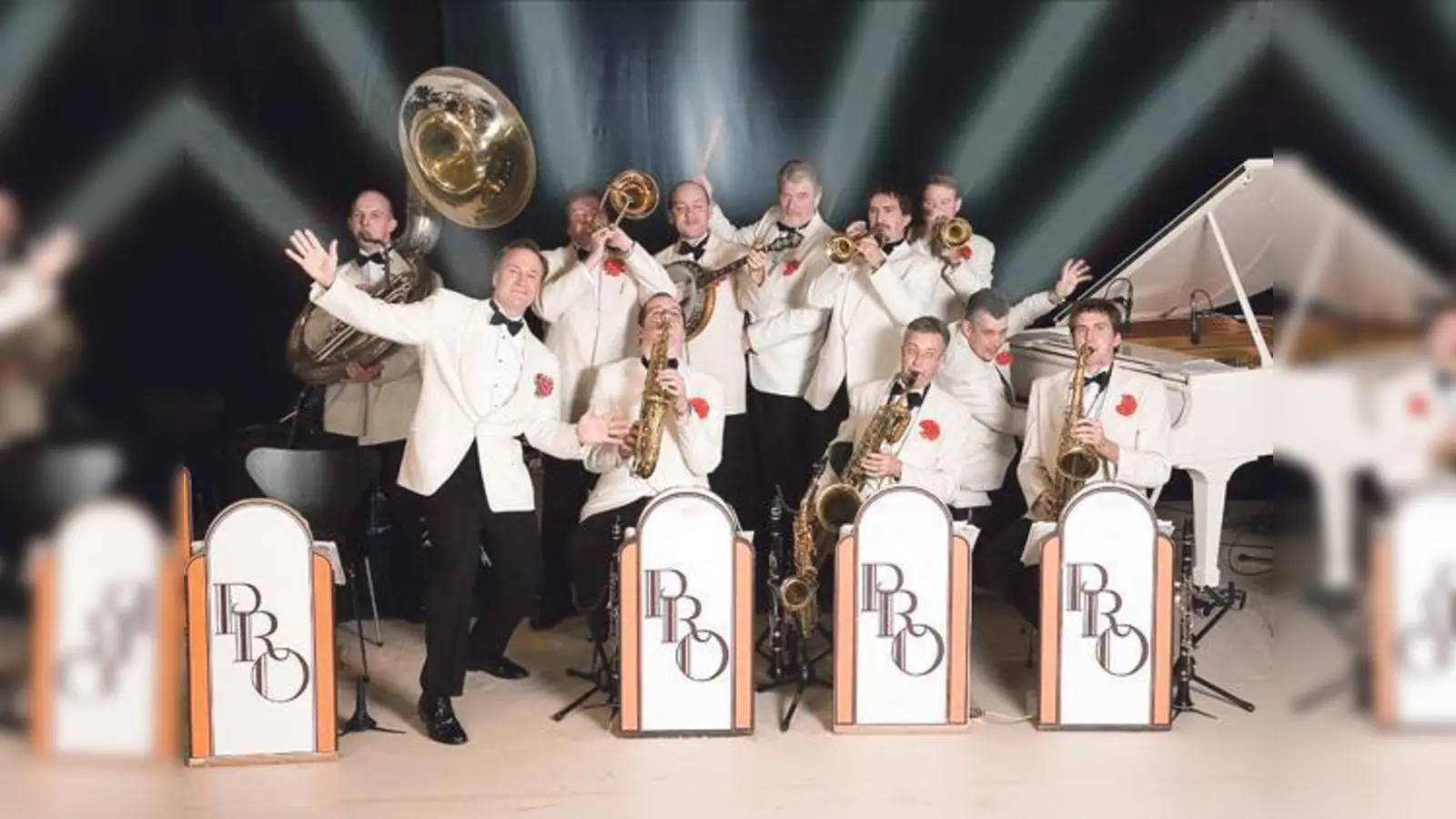 Eintauchen in die Welt des Swings mit dem erstklassigen  Pasadena Roof Orchestra.	 (Foto: VA)