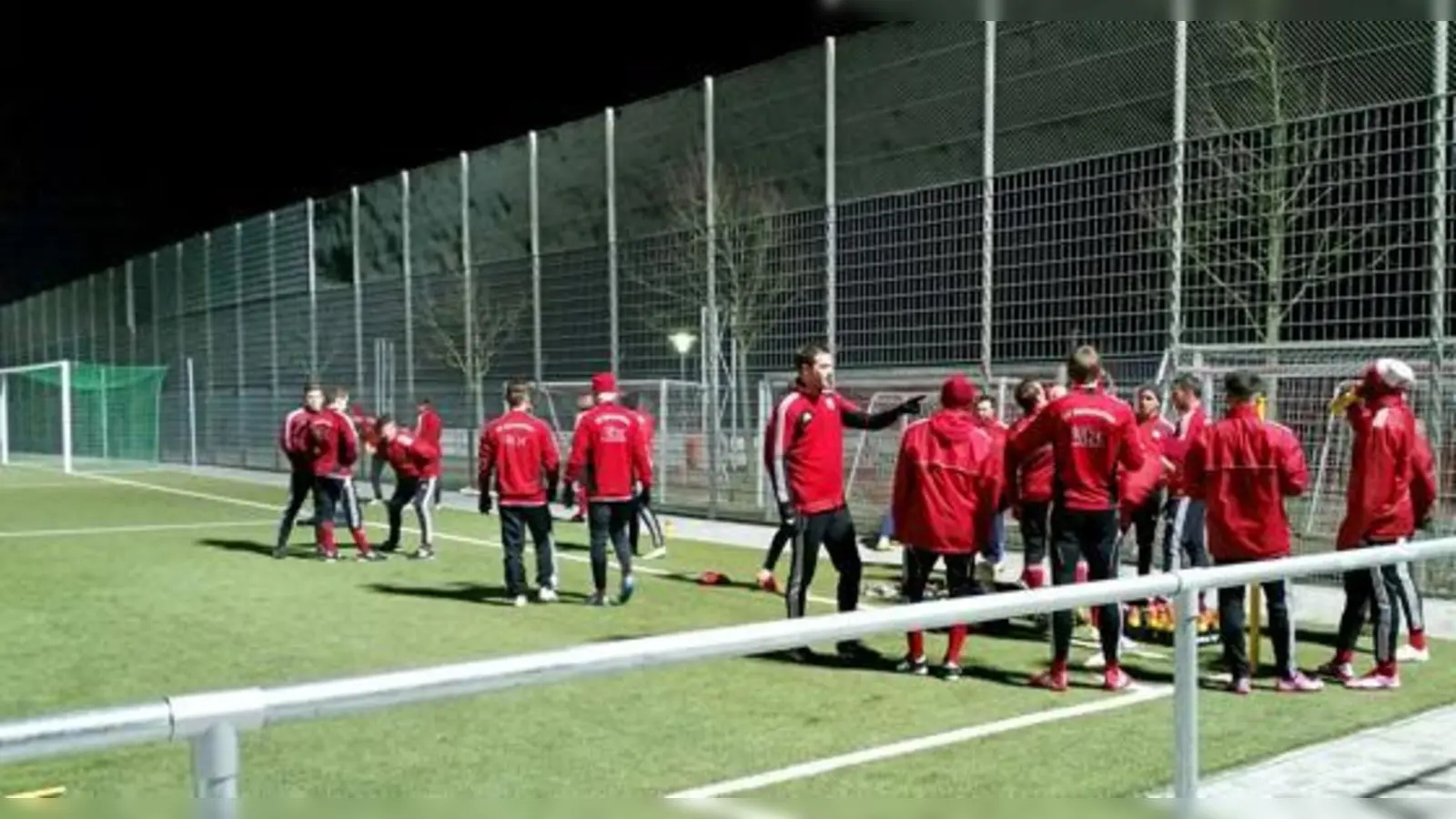 Die Regionalliga-Fußballer des SV Heimstetten trainieren seit Montag wieder. Am Samstag kommt die SpVgg Unterhaching zum Testspiel.	 (Foto: Verein)